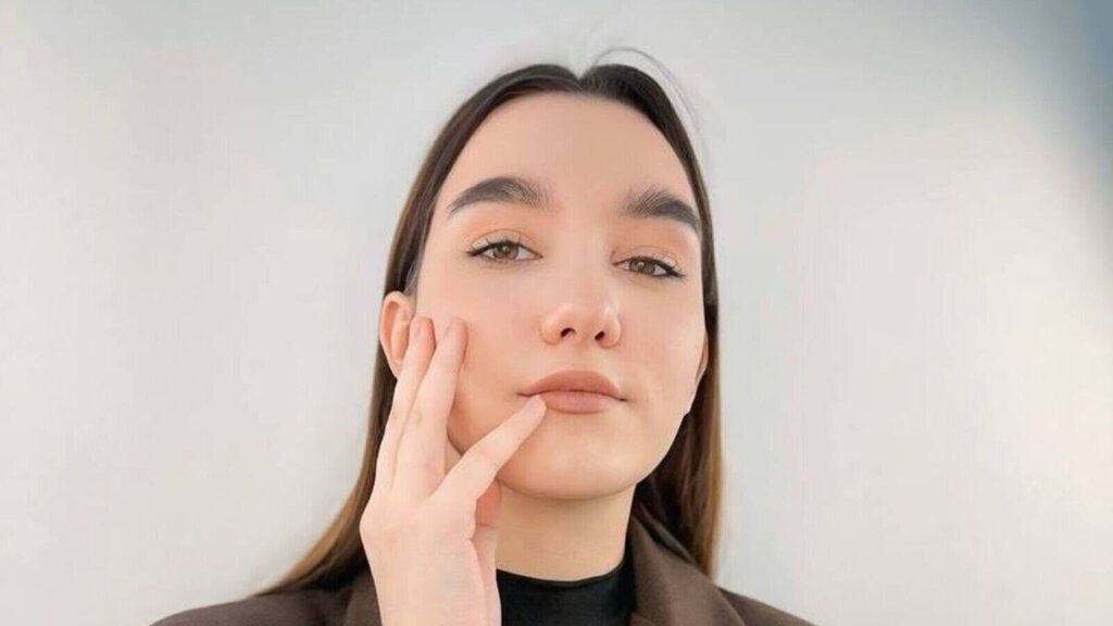 SlyviaLarita